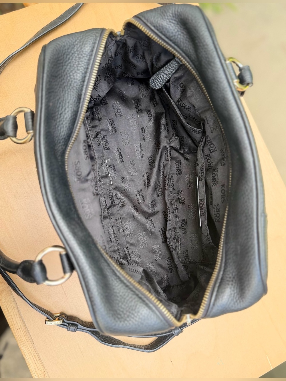 Michael Kors Black Pebbled Leather Crossbody Satchel Gold Tone Zip Top Handles - Picture 6 of 12